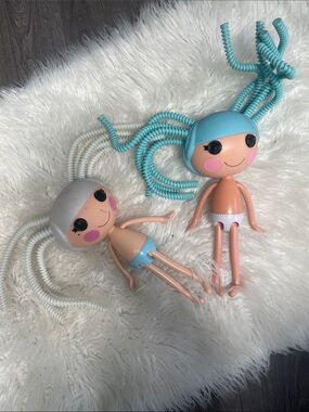 Lalaloopsy spaghetti hair blue white dolls 2010
